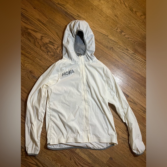 HOKA WOMENS FULL ZIP WIND JACKET WHITE - Picture 1 of 2